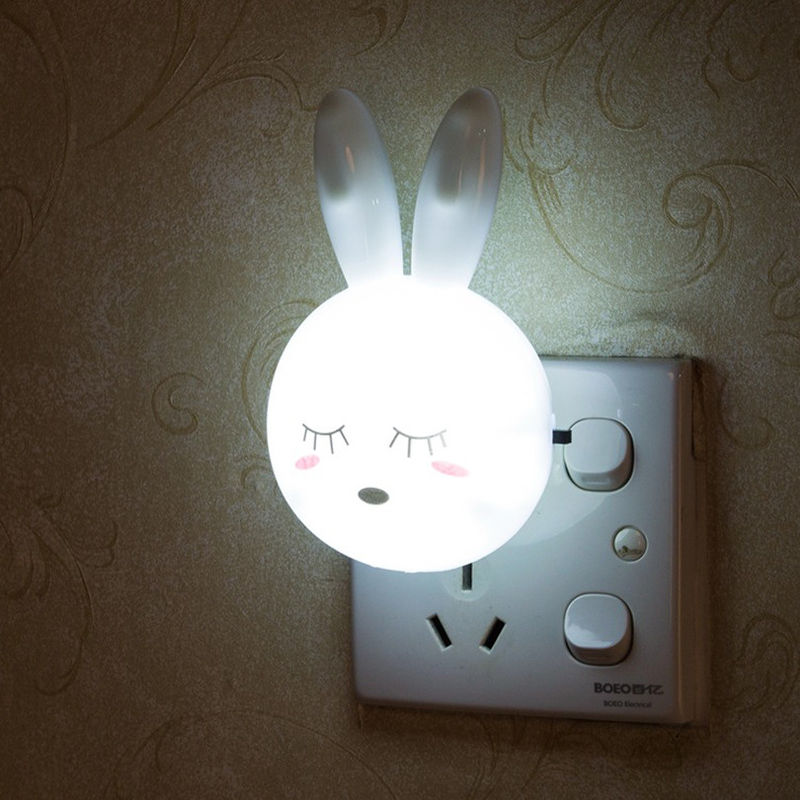 ผู้ผลิตของเล่นที่กําหนดเอง LED Rabbit Night Lamp เปิด / ปิดไฟผนัง
