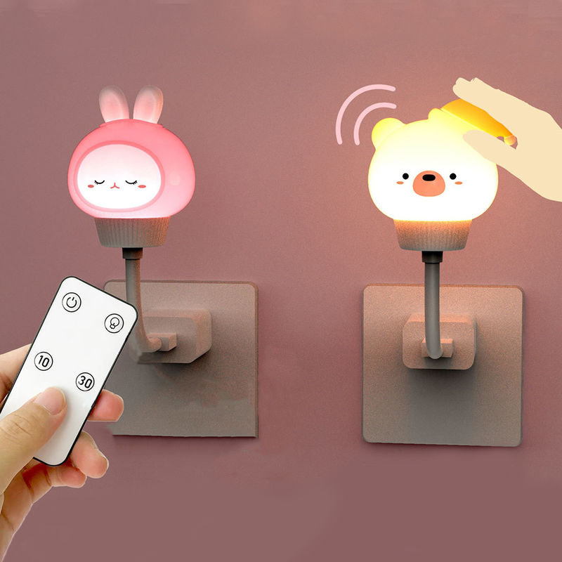 โรงงานสั่งของเล่นหลอดไฟ PVC วินิล LED Light Up Toys น่ารักการ์ตูน USB ไฟกลางคืน