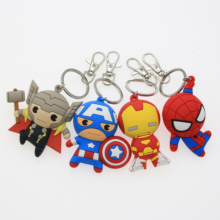 ของเล่นที่กําหนดเองทําการ์ตูน 3 มิติแอนิเมะแคปตันอเมริกา ยาง Keychain Custom PVC Keychain