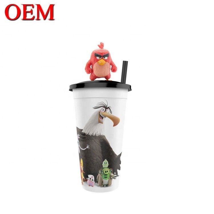 ตําราพลาสติกที่กําหนดเอง OEM Cup Topper Figures Create Birthday Figure Cup การตกแต่ง